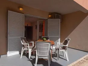 Beautiful apartment with barbeque - Image 2