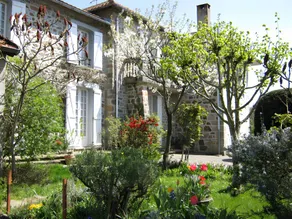 Ferienwohnung mit Garten und Terrasse | Gartenblick - Image 2