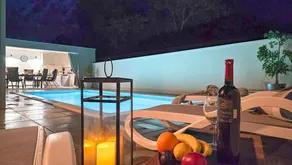 House with garden, BBQ & terrace - Image 2