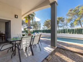 Children-friendly wonderful house with terrace, garden & private pool | Pets allowed - Image 2