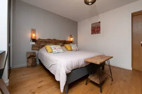 Agréable maison d'hôtes adaptée aux familles avec jacuzzi, barbecue et jardin | Vue jardin | Idéale pour le télétravail | Avec animaux bienvenus - Image 2