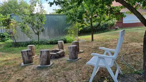 Holiday apartment with terrace & garden - Image 5