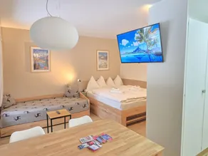 Ferienwohnung Belmont Seegarten direkt am See- nur 3 Gehminuten zur Talstation Fadail - Image 2