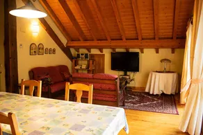 Apartment 'Kabila Enea 2' with Mountain View, Private Garden and Wi-Fi - Image 4