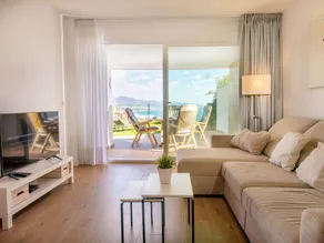 Flat with garden, pool & terrace | Sea view - Image 5