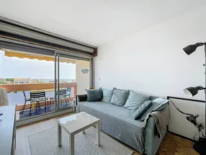 Sea View Apartment with Terrace & Parking - Image 4