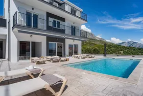 Villa with terrace, barbeque & private pool | Mountain view - Image 2