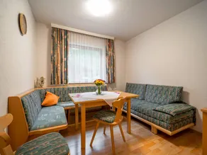 Beautiful apartment near the city centre - Image 2