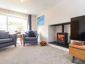 Children-friendly cottage with garden & barbeque | Dogs allowed - Image 3