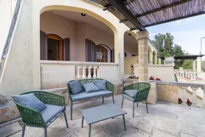 Apartment 'Appartamento Rosa' with Sea View, Private Terrace and Wi-Fi - Image 4