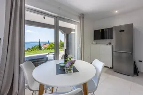 Holiday apartment with terrace | Sea view | Beach nearby - Image 2