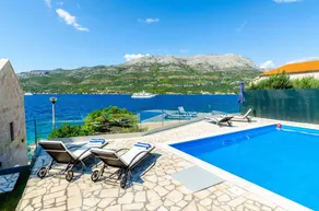 Villa Samostan Prestige - 4 Bedroom Villa - Stunning Sea Views - Jacuzzi - Gym - Image 2