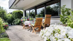 Family-oriented apartment with garden & terrace - Image 3