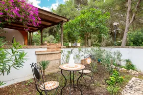 Fully equipped holiday home with pool, terrace & barbecue | Suitable for remote work | Dogs allowed - Image 3