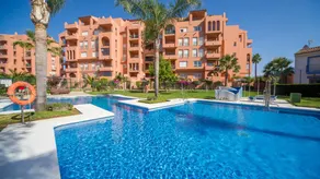 Apartment mit Pool und Terrasse - Image 5
