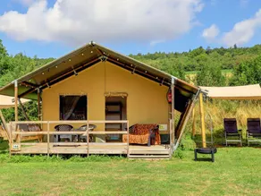 Tent with pool & terrace - Image 3