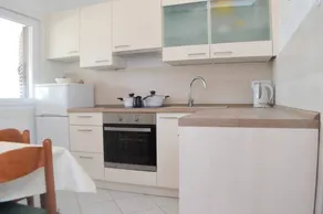 Wohnung mit Garten und Grill - Image 3
