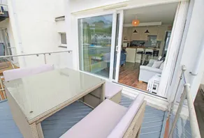 Lovely cottage | Beach view | Next to the beach | Pets allowed - Image 4