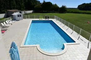 Family-friendly cottage with barbeque, garden & pool | Garden view | Dogs allowed - Image 2