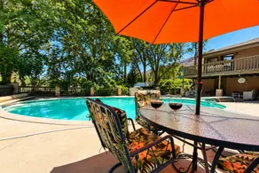 Orchard Oasis home - Image 3