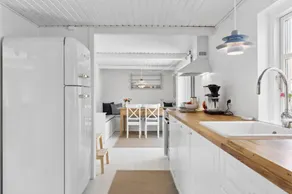 Child-friendly pleasant holiday home with garden, barbeque & terrace | Pets allowed - Image 4