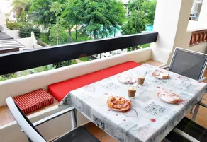 Fully equipped wonderful flat with terrace, garden & pool | Garden view | Next to the beach - Image 3