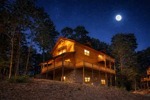 Kinderfreundliches weiträumiges Ferienhaus mit Grill, Whirlpool und schnellem Internet | Bergblick - Image 2