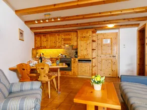Family-oriented lovely apartment with garden & terrace | Mountain view | Next to the ski | Pet-friendly - Image 3