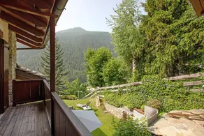 Holiday apartment with terrace, BBQ & garden | Garden view | Suitable for remote work - Image 3
