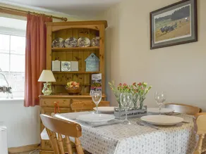 Family-oriented cottage with garden | River view | Dogs allowed - Image 5