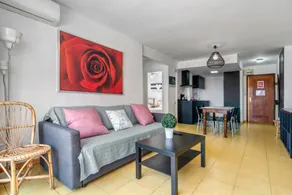 Fully equipped beautiful flat with fast internet, terrace & garden | Beach view | Next to the beach - Image 5