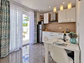 Charming apartment with terrace & barbeque | Sea view - Image 5