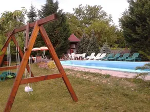 Apartment with pool, garden & terrace - Image 5
