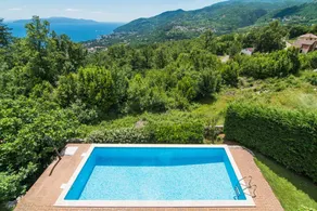 Casa con barbecue, piscina privata e giardino - Image 3