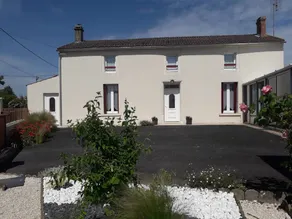 Cottage convivial et familial avec jardin, barbecue et terrasse | Vue jardin - Image 2