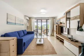 Maison avec piscine, terrasse et jardin | Vue montagne - Image 5