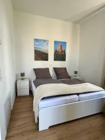Apartment with barbeque & garden - Image 5