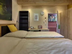 Holiday apartment with barbecue, terrace & garden - Image 2