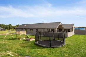Ferienhaus mit Garten, Grill und Pool - Image 2