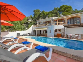 Beautiful villa in Javea with private pool, garden and air conditioning - Image 2