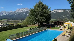 Familienorientiertes charmantes Apartment mit beheiztem Pool, Terrasse und Garten | Gartenblick | Skifahren in der Nähe | Ideal für Homeoffice - Image 5