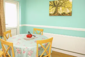 Casa vacacional con jardín - Image 4