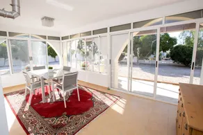 Appartement avec piscine, terrasse et jacuzzi | Vue montagne | Adapté au travail à distance - Image 3