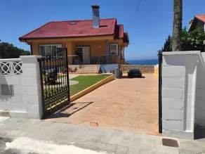 Children-friendly villa with garden, terrace & BBQ | Mountain view | Close to the beach | Pet-friendly - Image 3