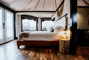 Luxurious Safari Tent for a Romantic Getaway in Cedar Bluff, Alabama - Image 4