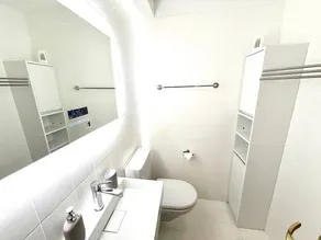 Pleasant apartment with BBQ, sauna & heated pool | Mountain view | Ski nearby | Pets allowed - Image 4