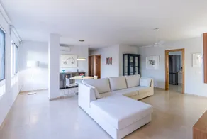 Stunning Luxury Penthouse with Sea Views, Wi-Fi and Air Conditioning - Image 5