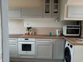 Fully equipped lovely holiday home with BBQ & terrace - Image 2