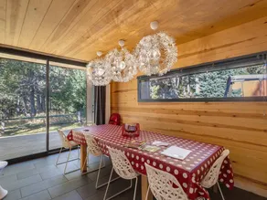 Modern Family Chalet with Mountain View, Private Terrace and Wi-Fi - Image 5