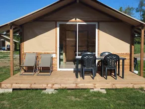 Family-friendly chalet with terrace & heated pool | Dogs allowed - Image 5